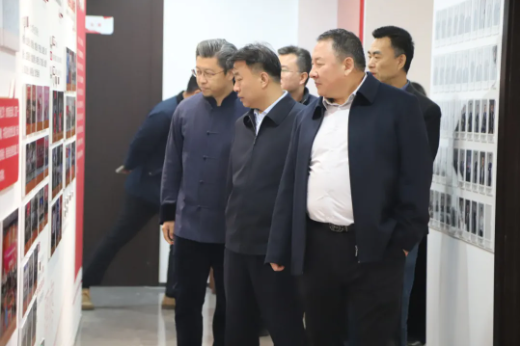 山東省政府駐上海辦事處黨委書記、主任張義英到訪蘇州市山東商會并走訪思必馳等會員企業(yè)(圖3)