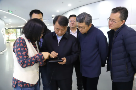 山東省政府駐上海辦事處黨委書記、主任張義英到訪蘇州市山東商會并走訪思必馳等會員企業(yè)(圖11)