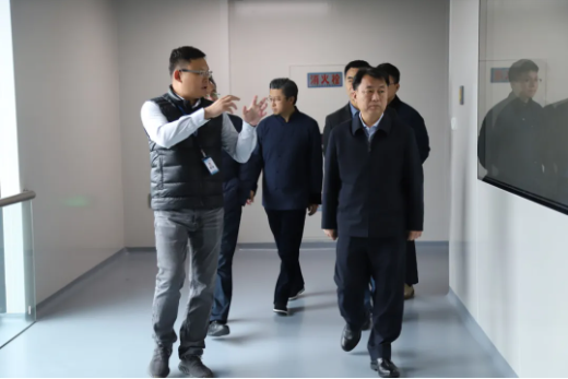 山東省政府駐上海辦事處黨委書記、主任張義英到訪蘇州市山東商會并走訪思必馳等會員企業(yè)(圖14)