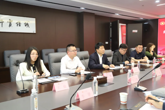 濟寧市兗州工業(yè)園區(qū)黨工委書記、管委會主任王智一行到訪蘇州市山東商會(圖8)